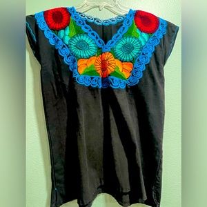 Mexican artesanal blouse size Small